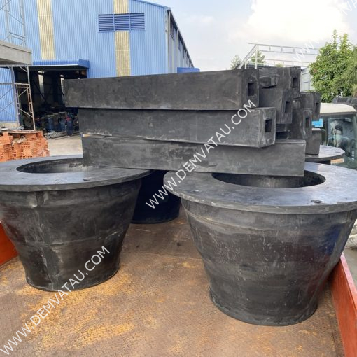 Đệm chống va tàu côn – cone fender – spc fender (nt-spc) 8 Đệm chống va tàu spc fender