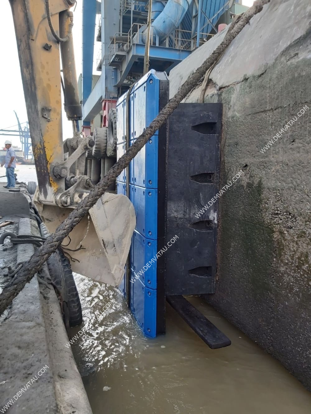 Đệm va tàu ppi (nt - ppi fenders) 3 Đệm chống va tàu ppi