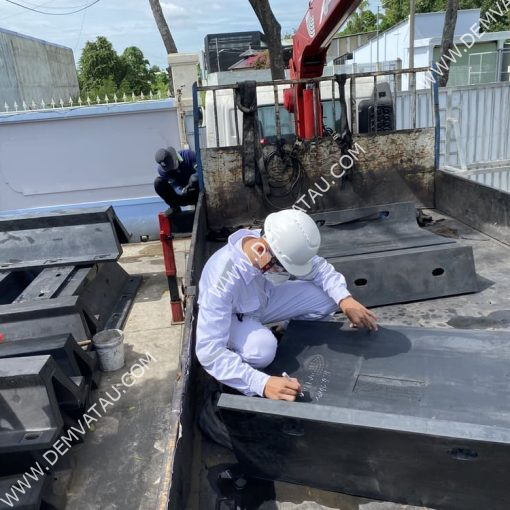 Đệm va tàu ppi (nt - ppi fenders) 15 Đệm va tàu ppi