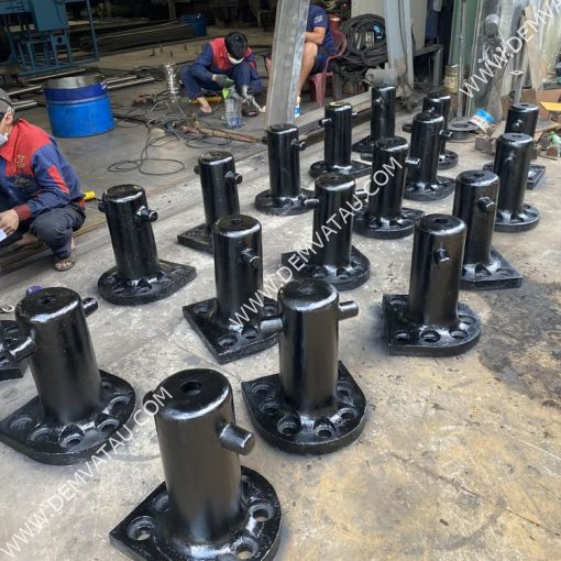 Single Bitt Bollards